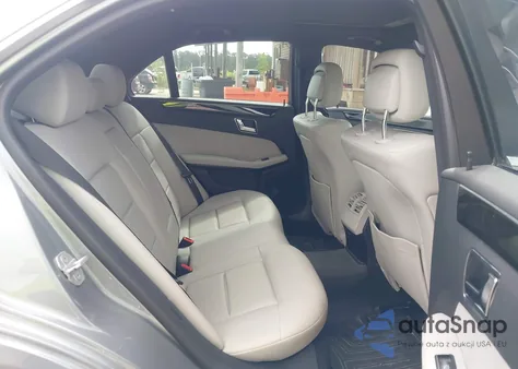 2010 Mercedes-Benz E 350 из США, поврежденный, VIN WDDHF5GB9AA080194